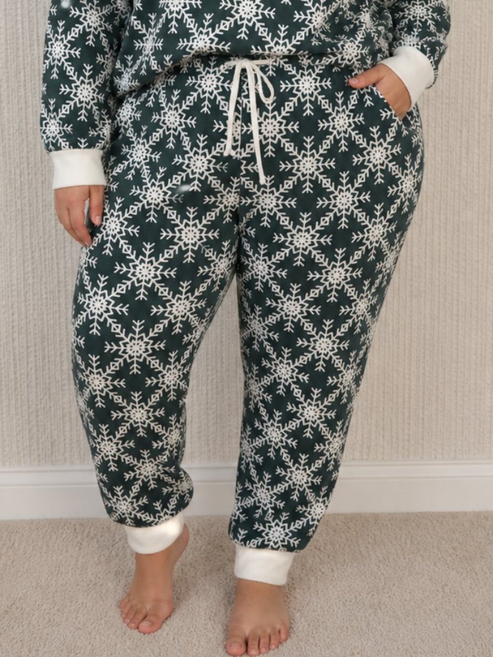 Bearpaw Dark Green Holiday Fleece Super Soft and Cozy Pajama Bottoms Plus 2X